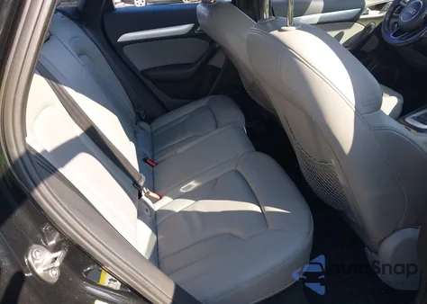 2016 Audi Q3 2.0T Premium Plus z USA, uszkodzony, nr VIN WA1GFCFS2GR016384